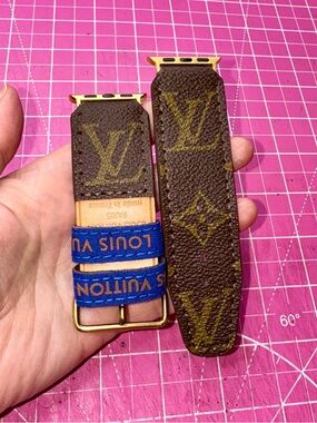 💙 Louis Vuitton Poignant Monogram Apple Watch Band handmade Custom